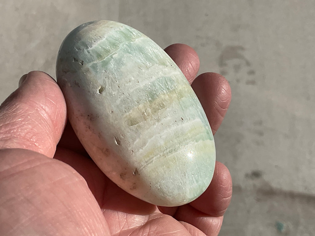 151g Pistachio Calcite Palmstone 3B