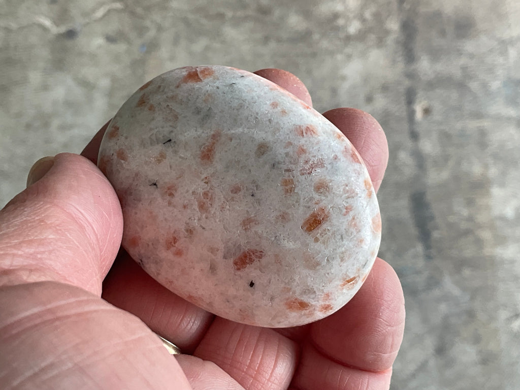 77g Sunstone Palmstone 2B