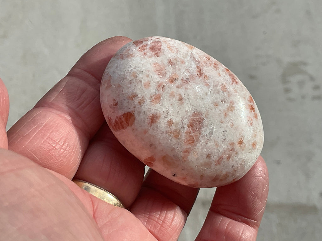 77g Sunstone Palmstone 2B
