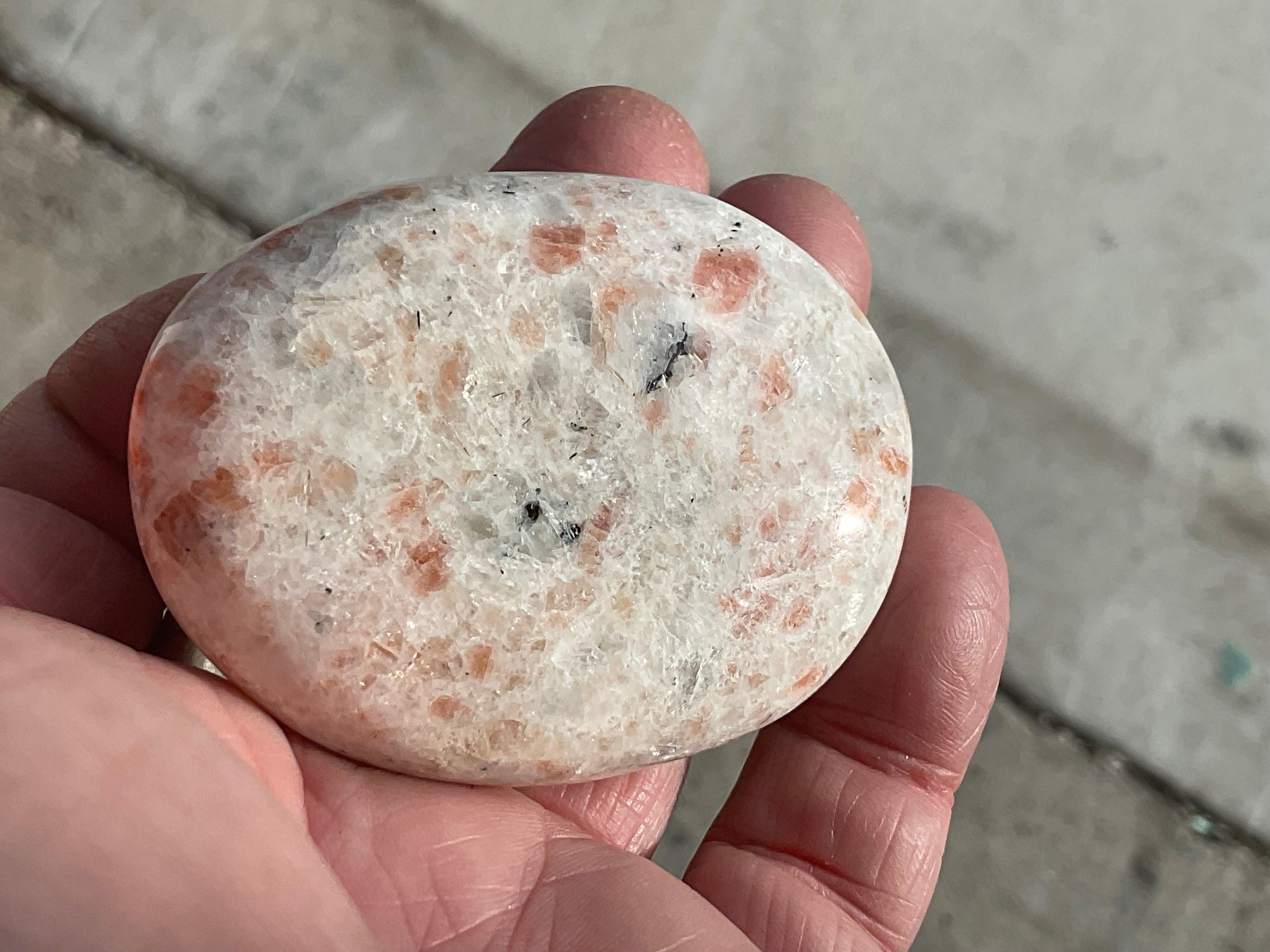 100g Sunstone Palmstone 2D