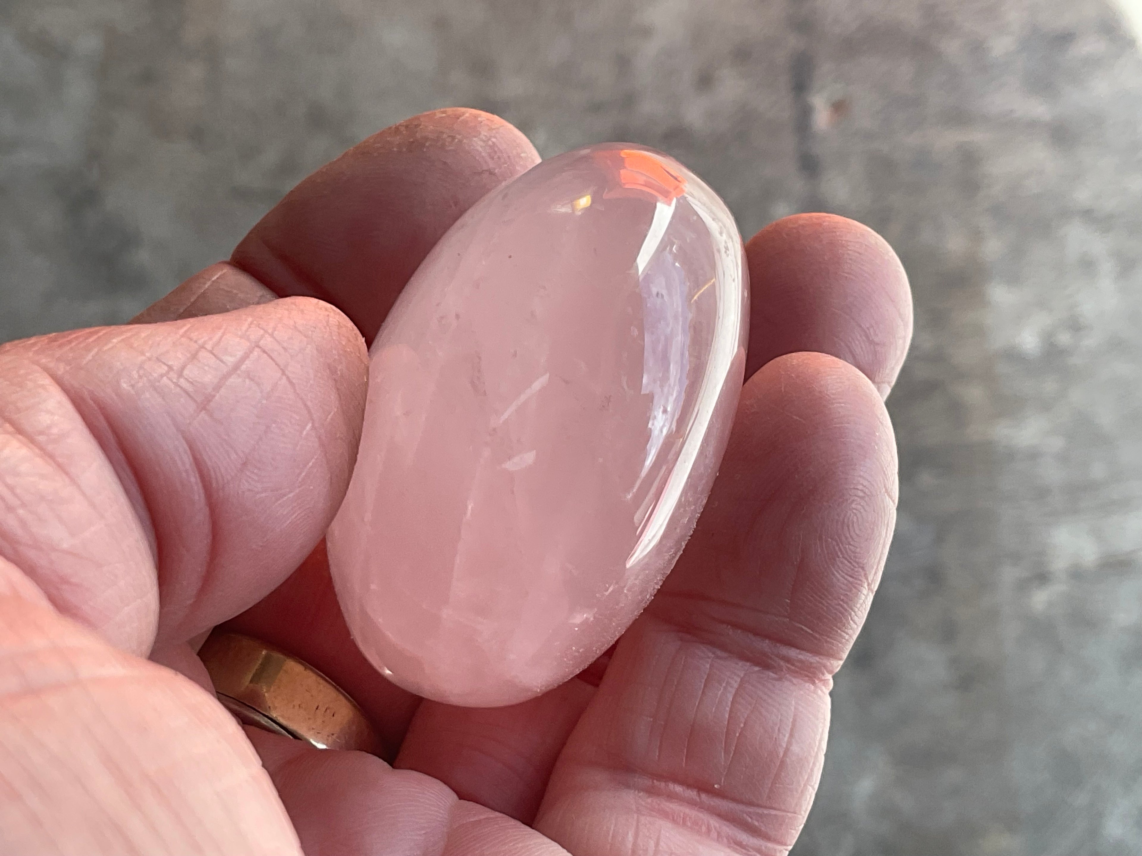 78g Rose Quartz Palmstone 1C