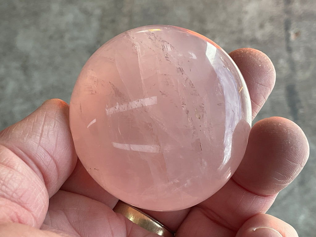 101g Rose Quartz Palmstone 2B
