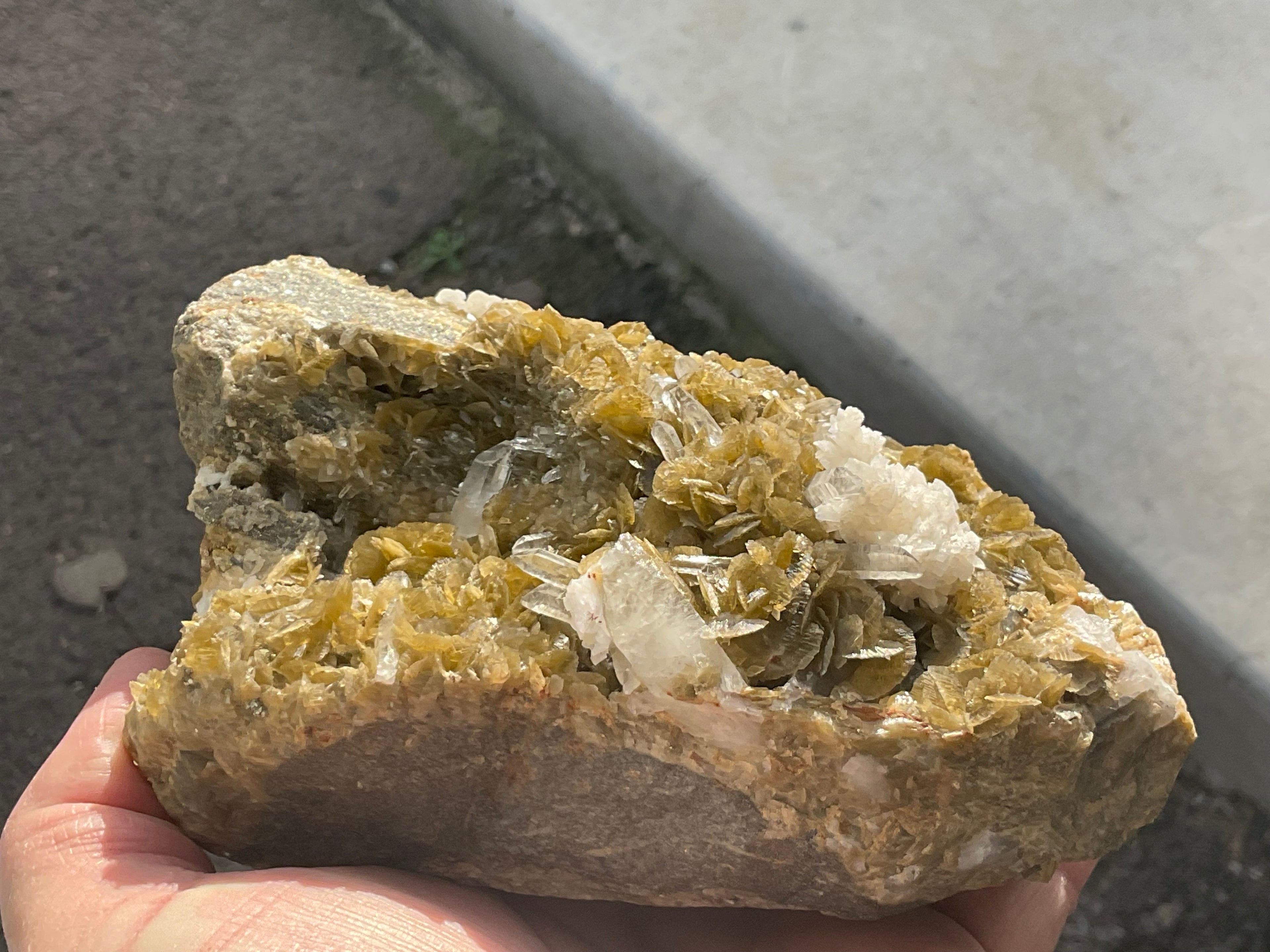 1,416g Golden Bladed Siderite, Quartz and Dolomite Specimen from Guizhou, China