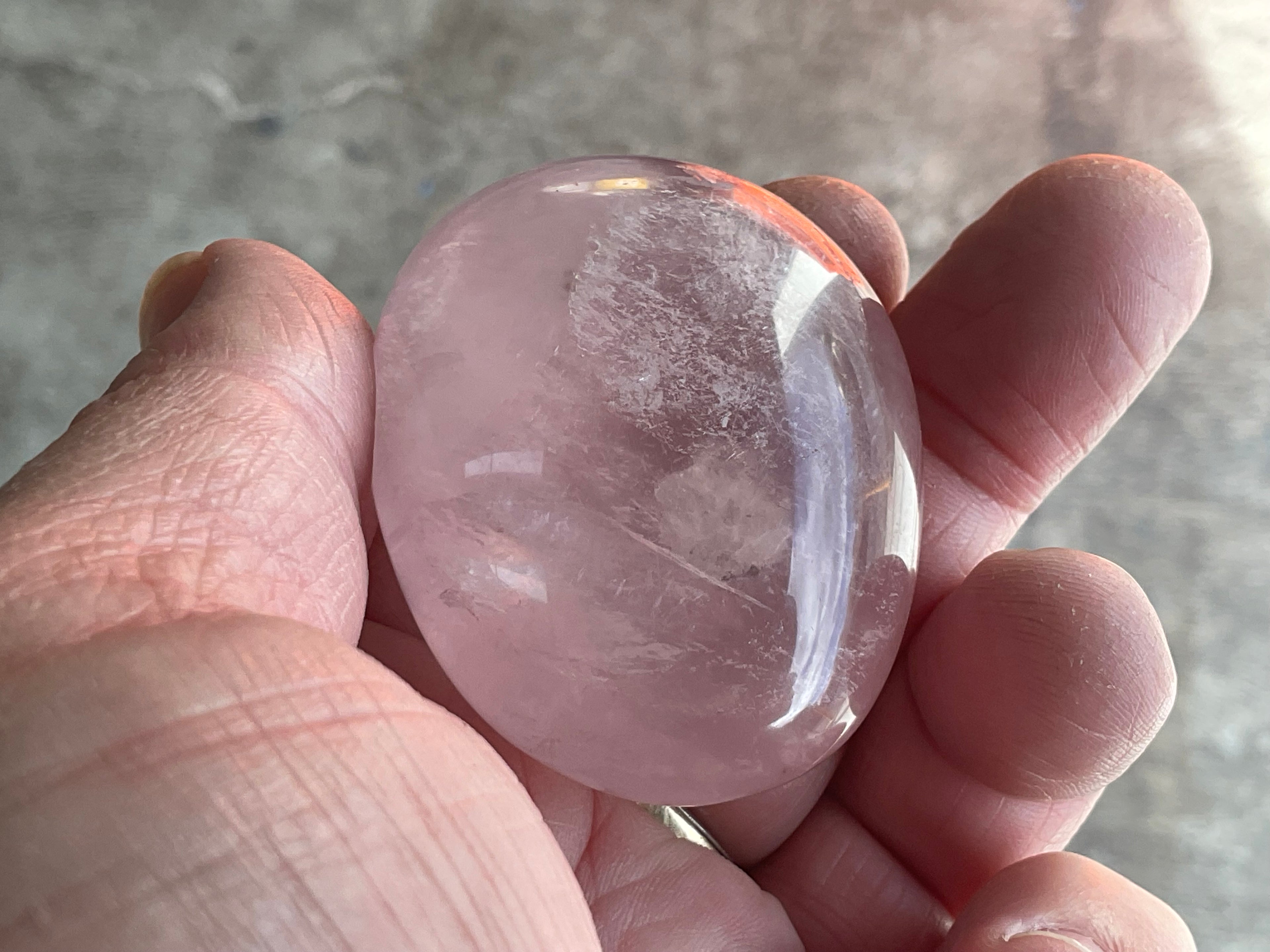 75g Rose Quartz Palmstone 3A