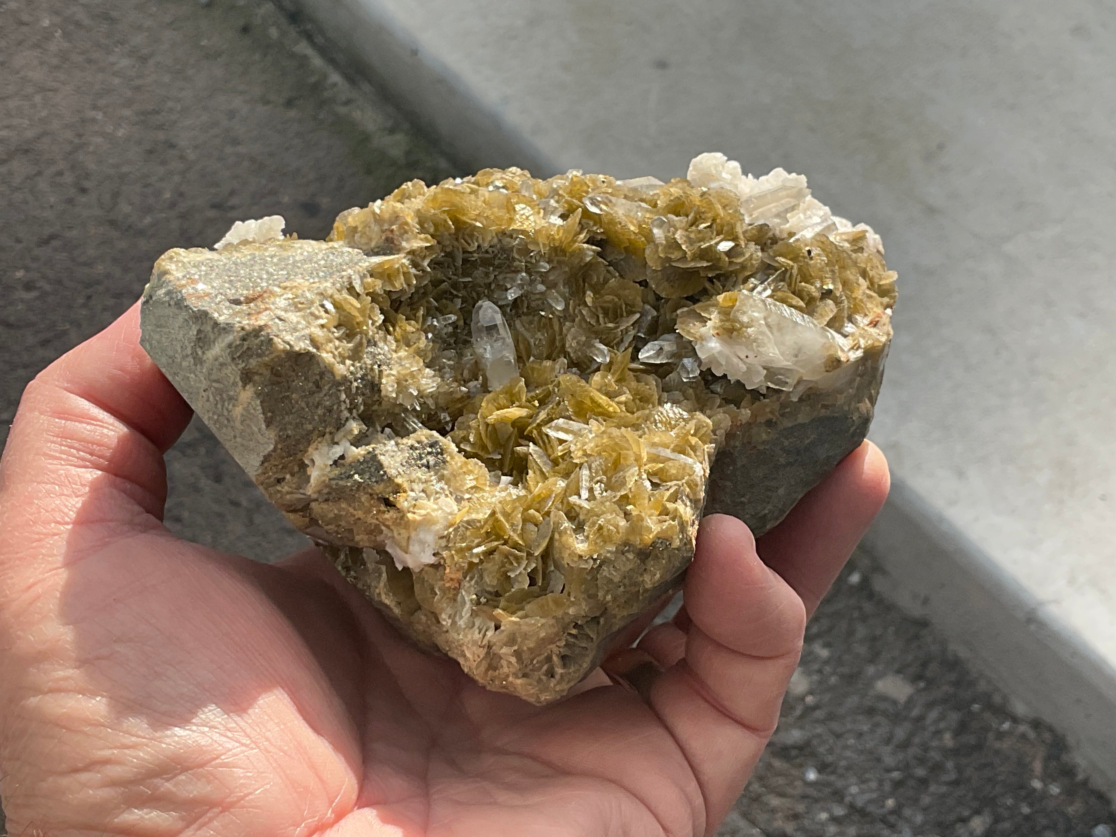 1,416g Golden Bladed Siderite, Quartz and Dolomite Specimen from Guizhou, China
