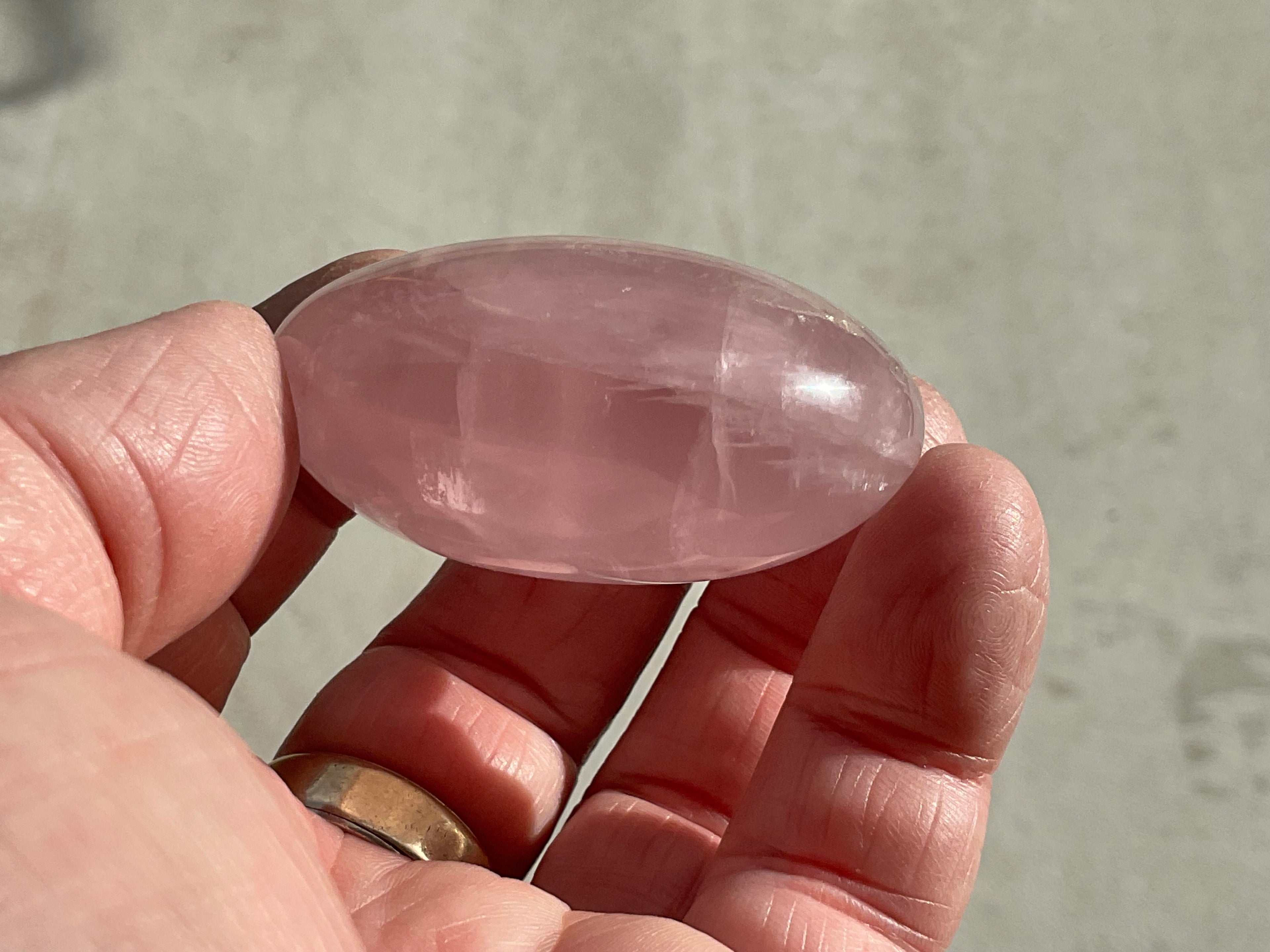 75g Rose Quartz Palmstone 3A