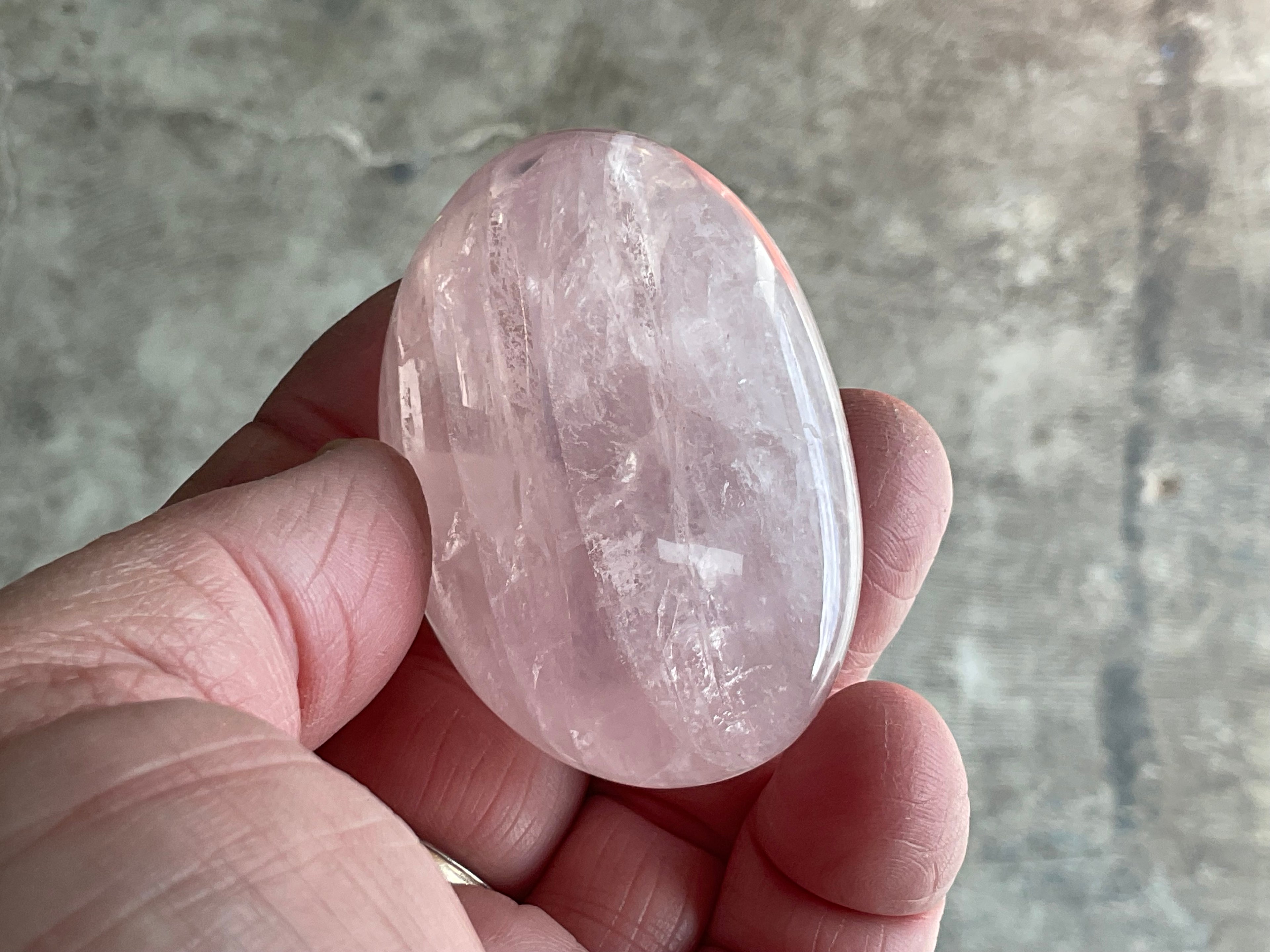 85g Rose Quartz Palmstone 4A