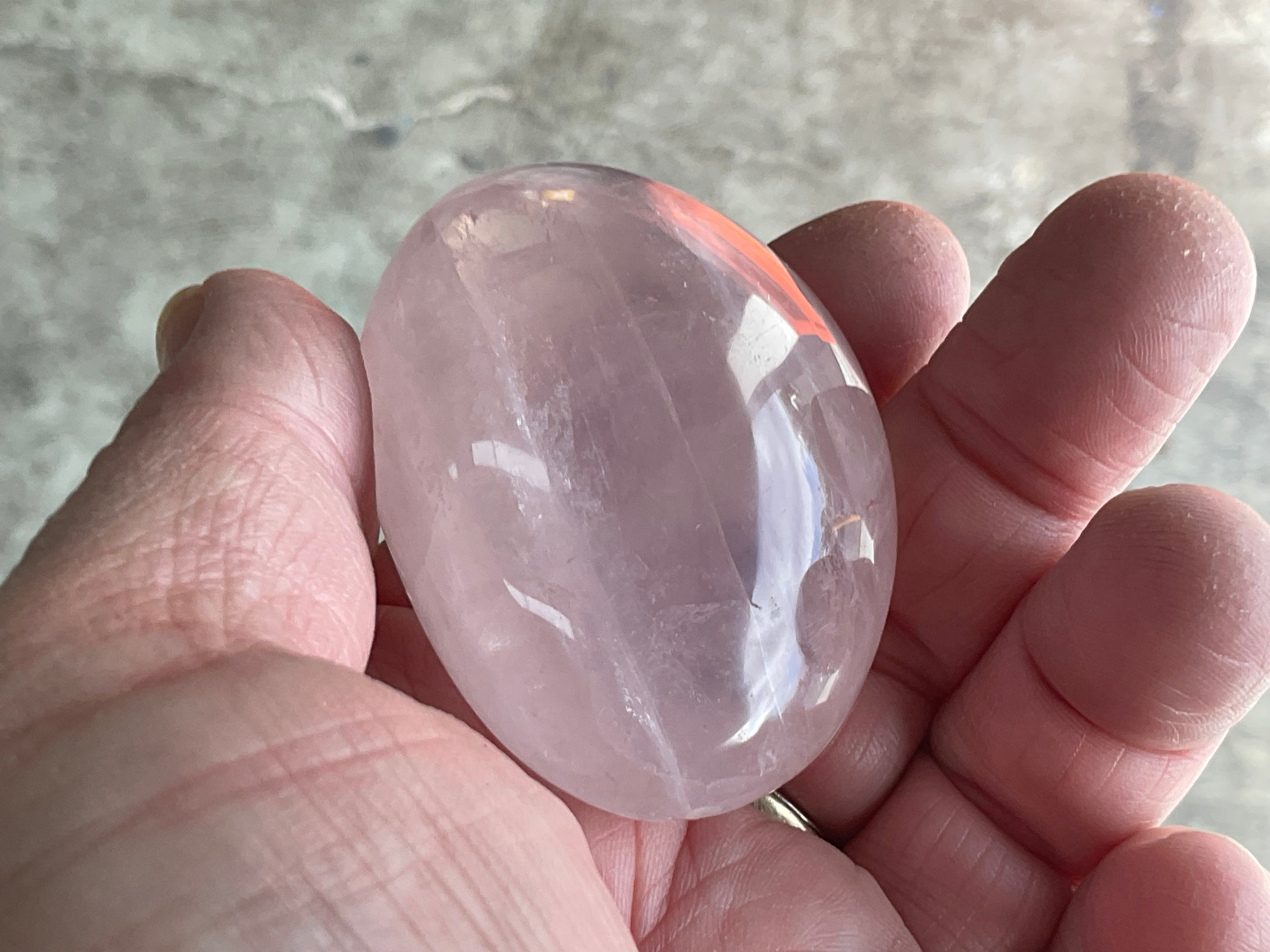 85g Rose Quartz Palmstone 4A