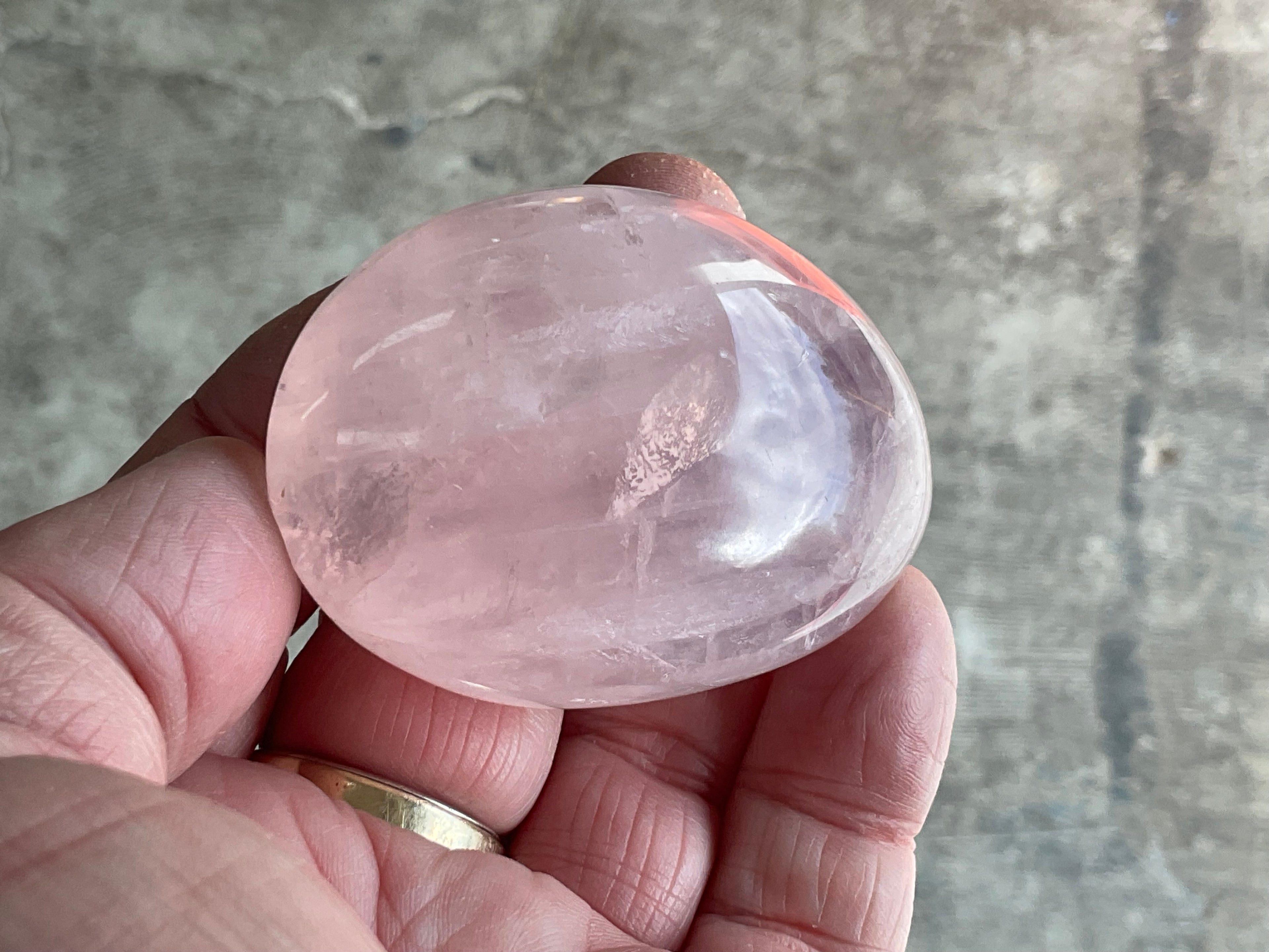 85g Rose Quartz Palmstone 4A