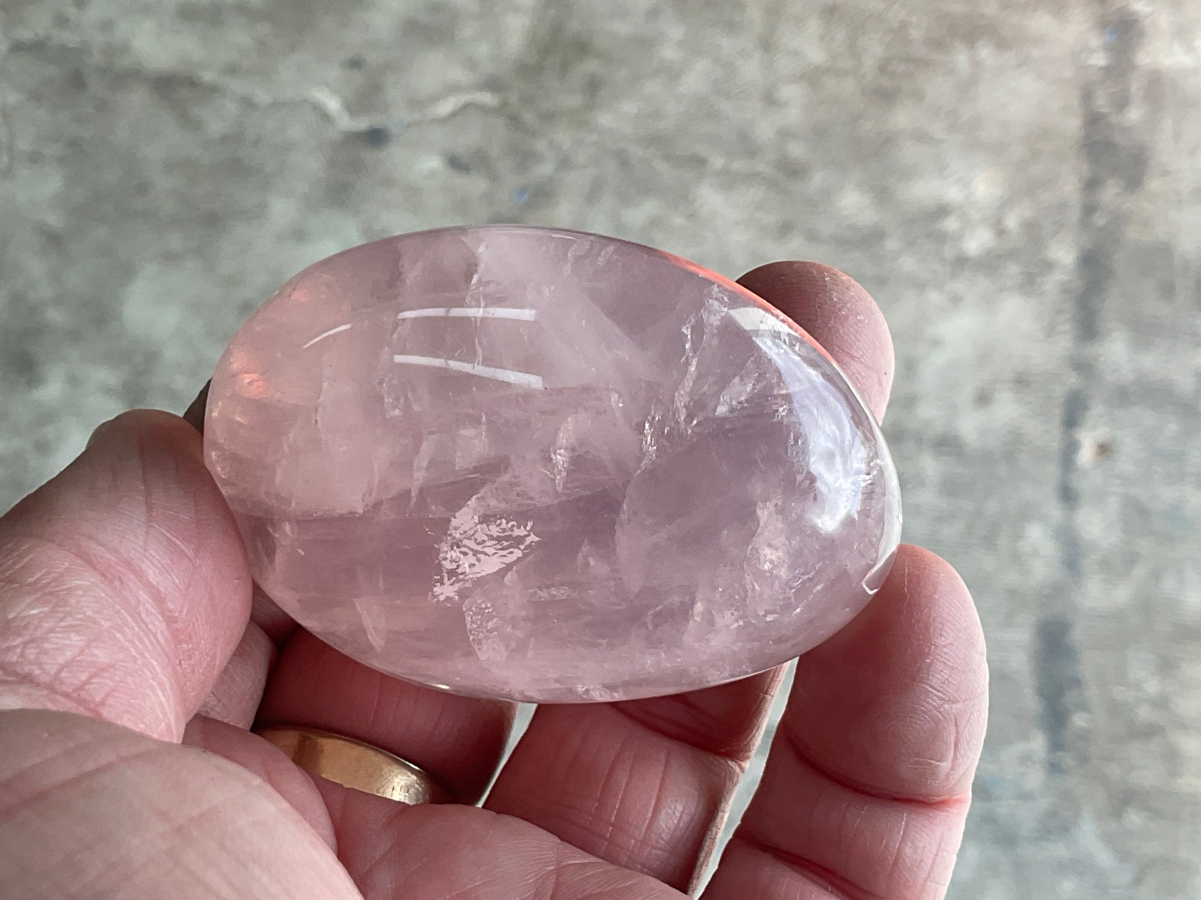 85g Rose Quartz Palmstone 4A