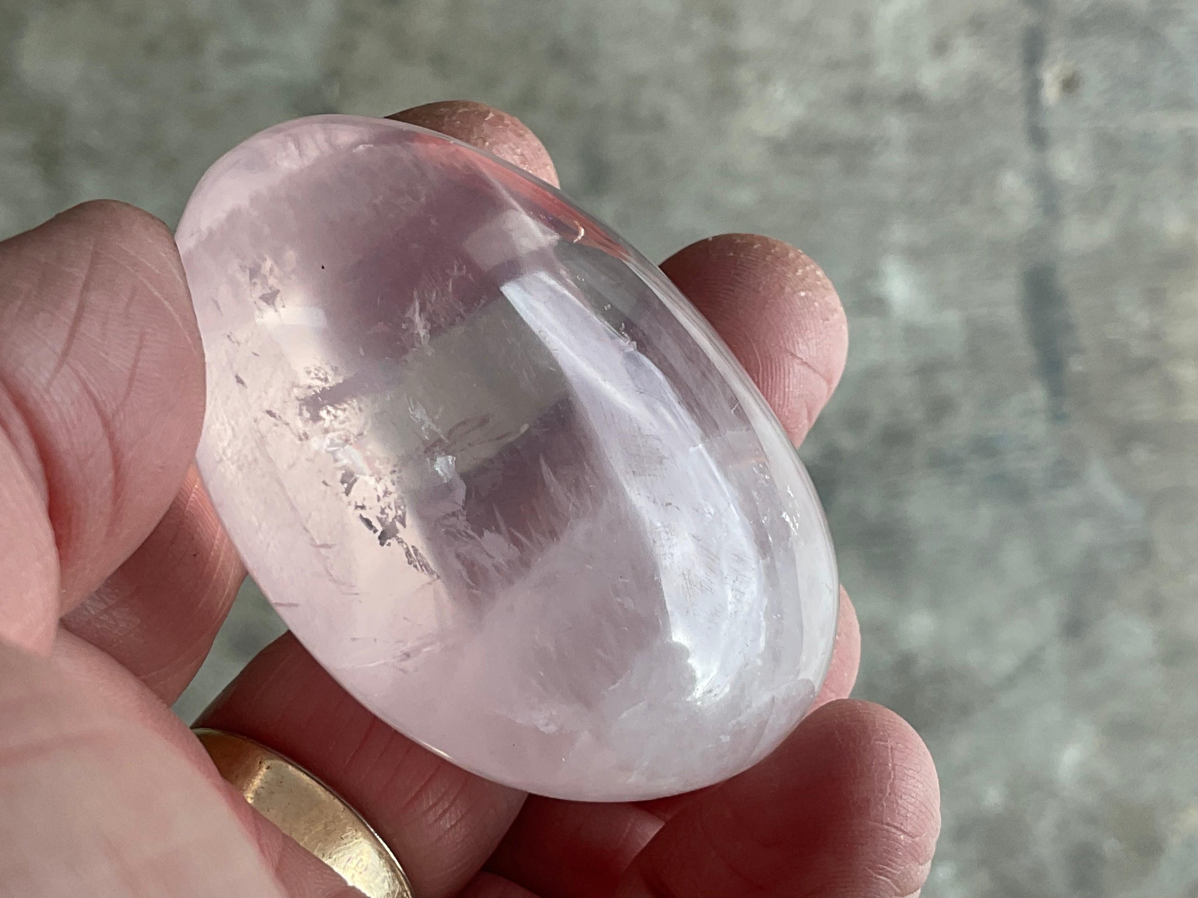 85g Rose Quartz Palmstone 4C