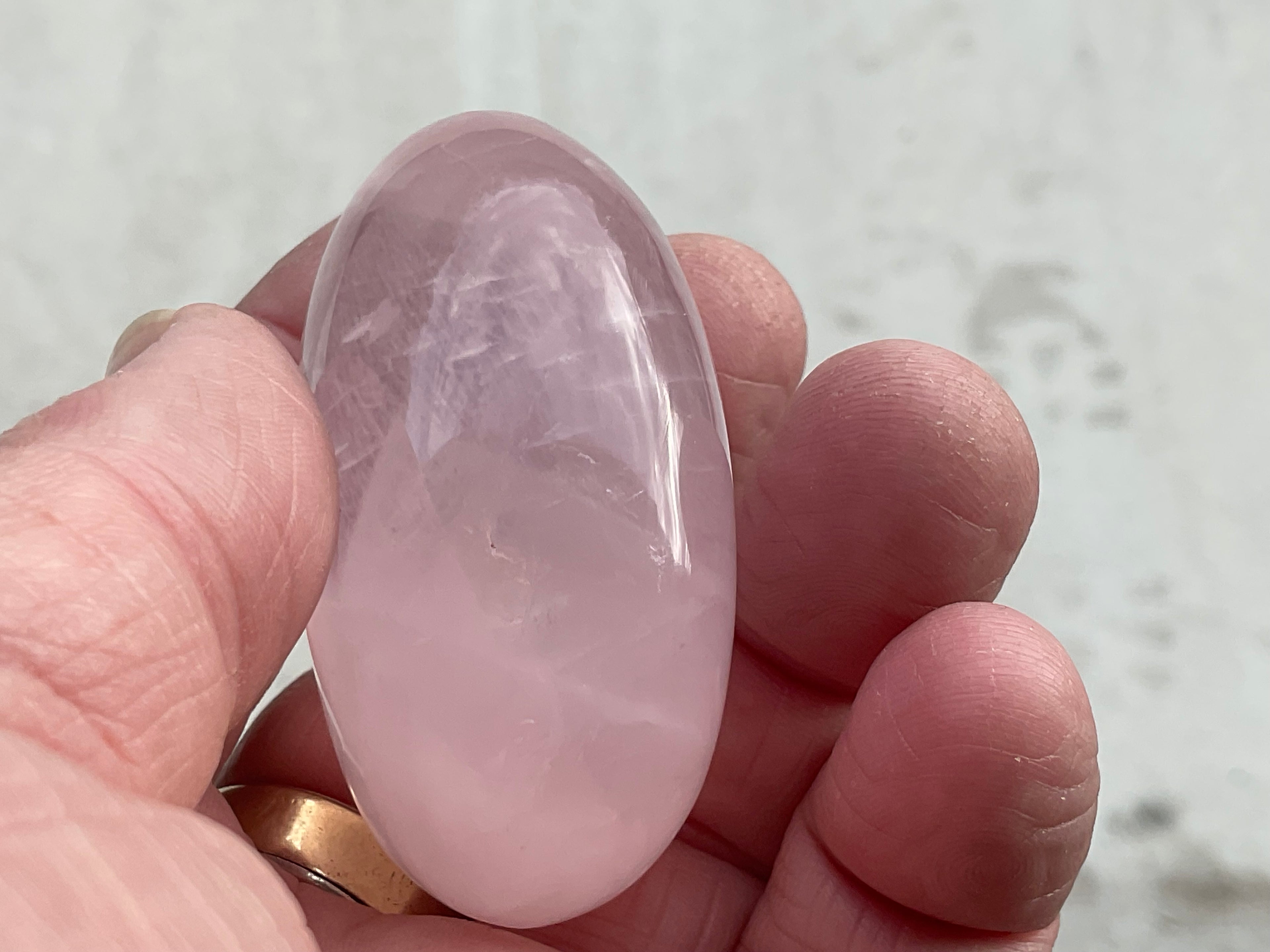 85g Rose Quartz Palmstone 4C