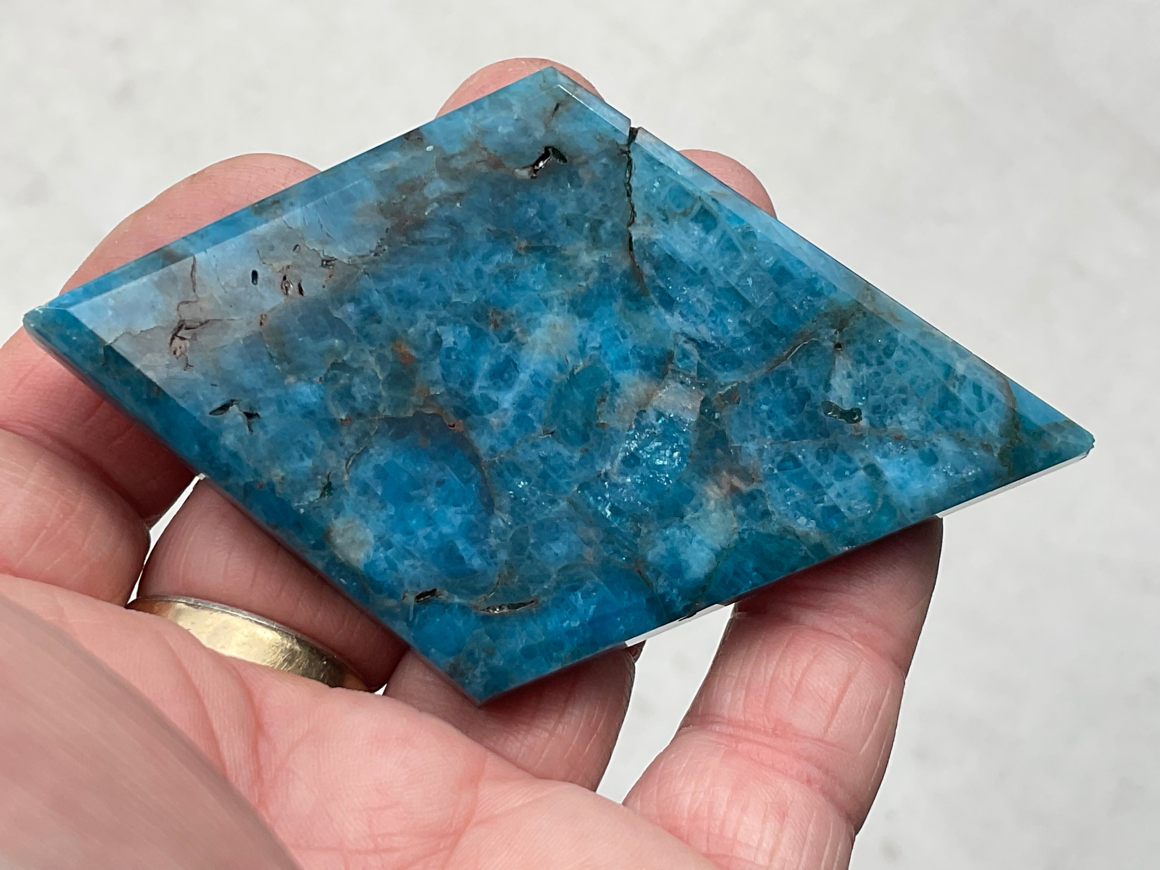82g Blue Apatite Polished Diamond with stand 2B