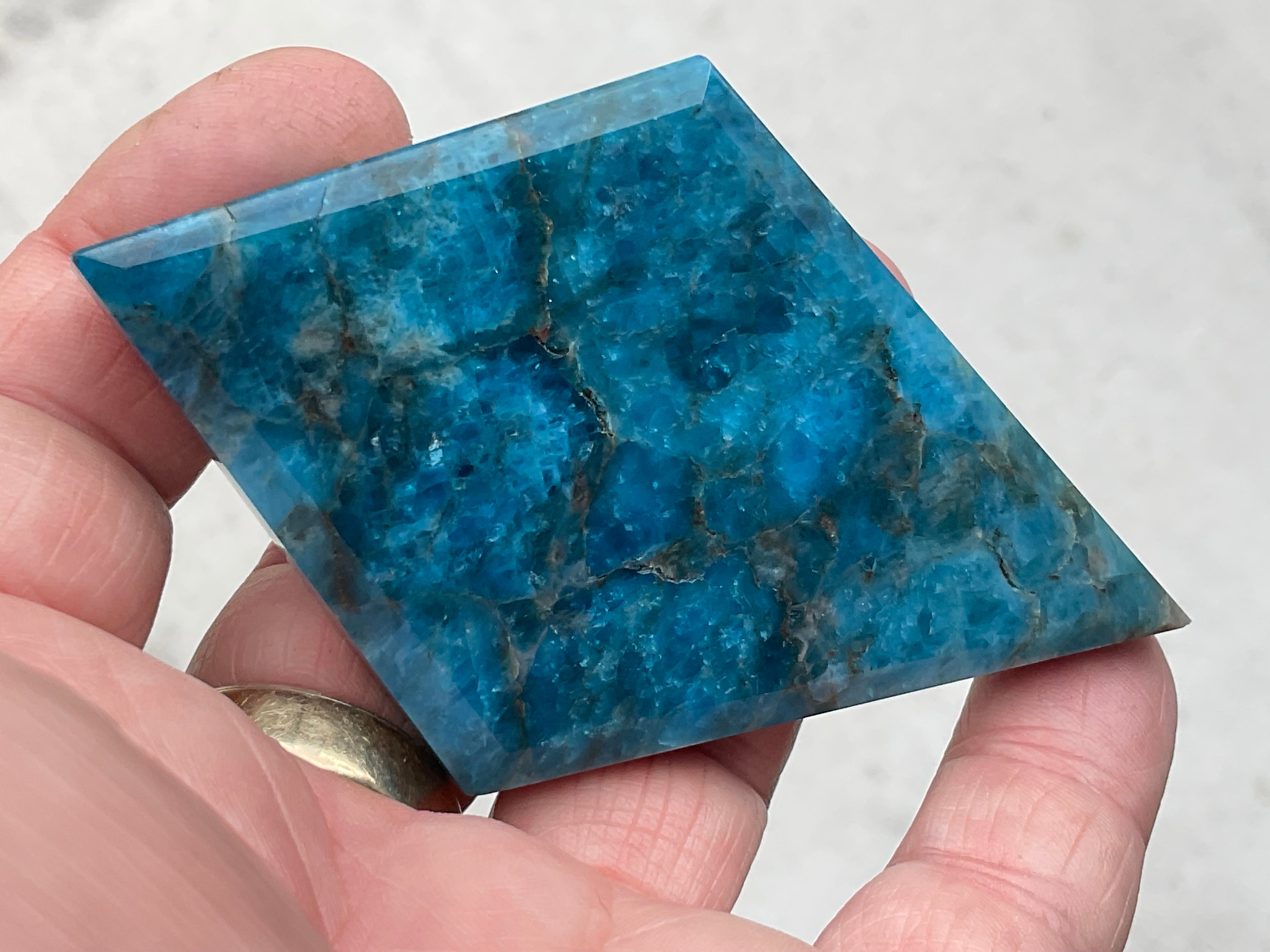 82g Blue Apatite Polished Diamond with stand 3A