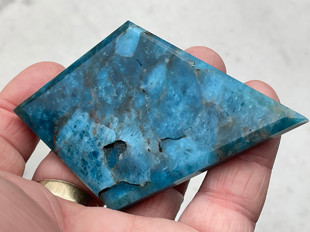 82g Blue Apatite Polished Diamond with stand 3A