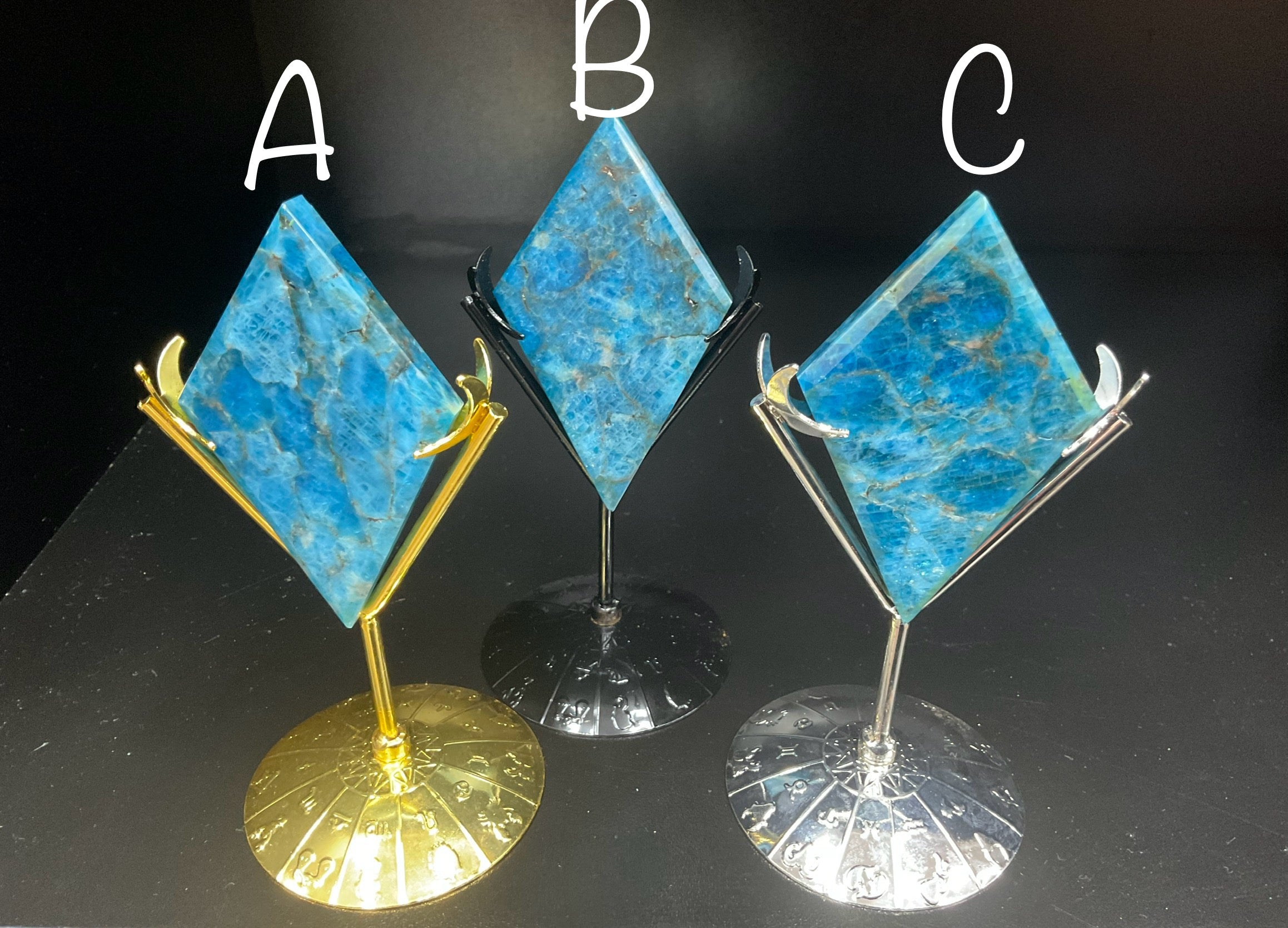 94g Blue Apatite Polished Diamond with stand 4C