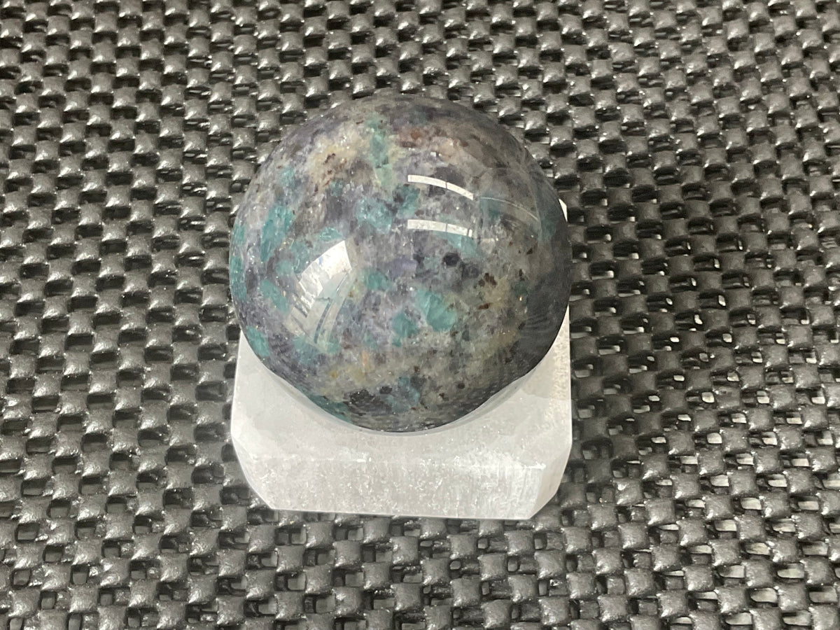 Selenite Sphere Holder