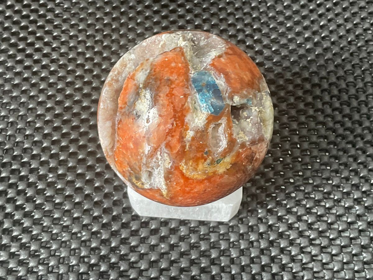 Selenite Sphere Holder
