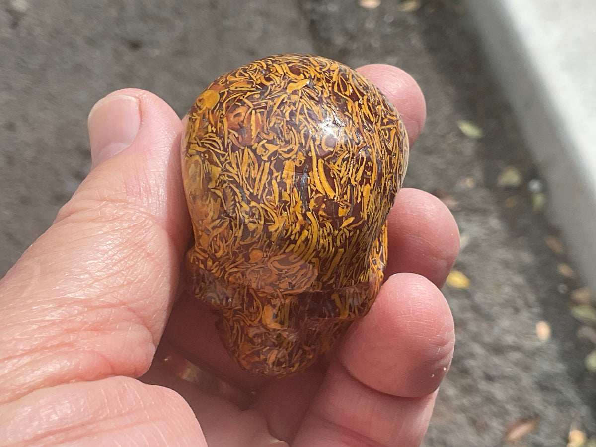88g Calligraphy Stone Skull