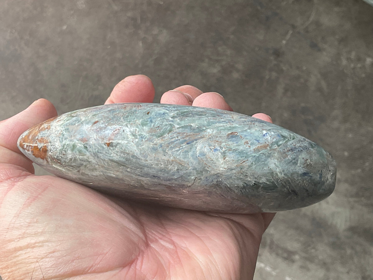 513g Polished Blue/Green Kyanite Teardrop Freeform 2A