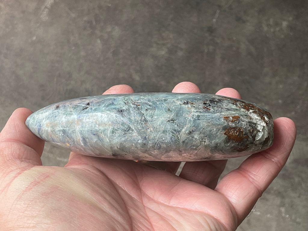 527g Polished Blue/Green Kyanite Teardrop Freeform 2B