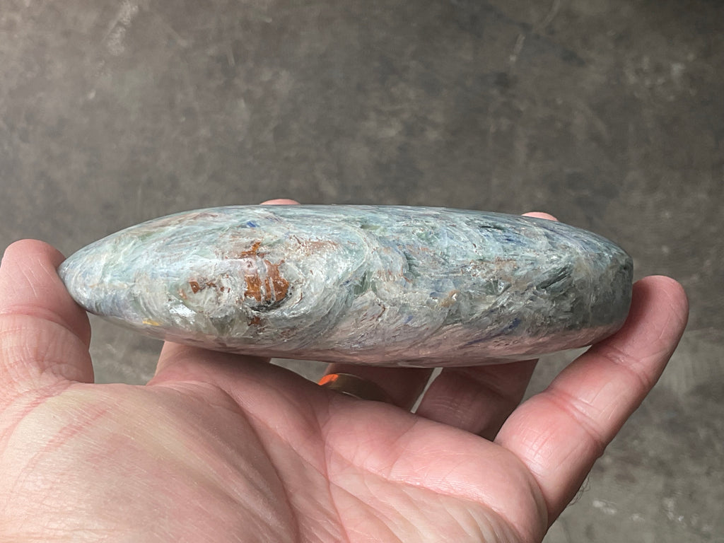 527g Polished Blue/Green Kyanite Teardrop Freeform 2B