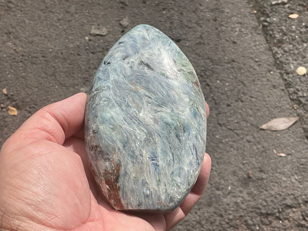 527g Polished Blue/Green Kyanite Teardrop Freeform 2B
