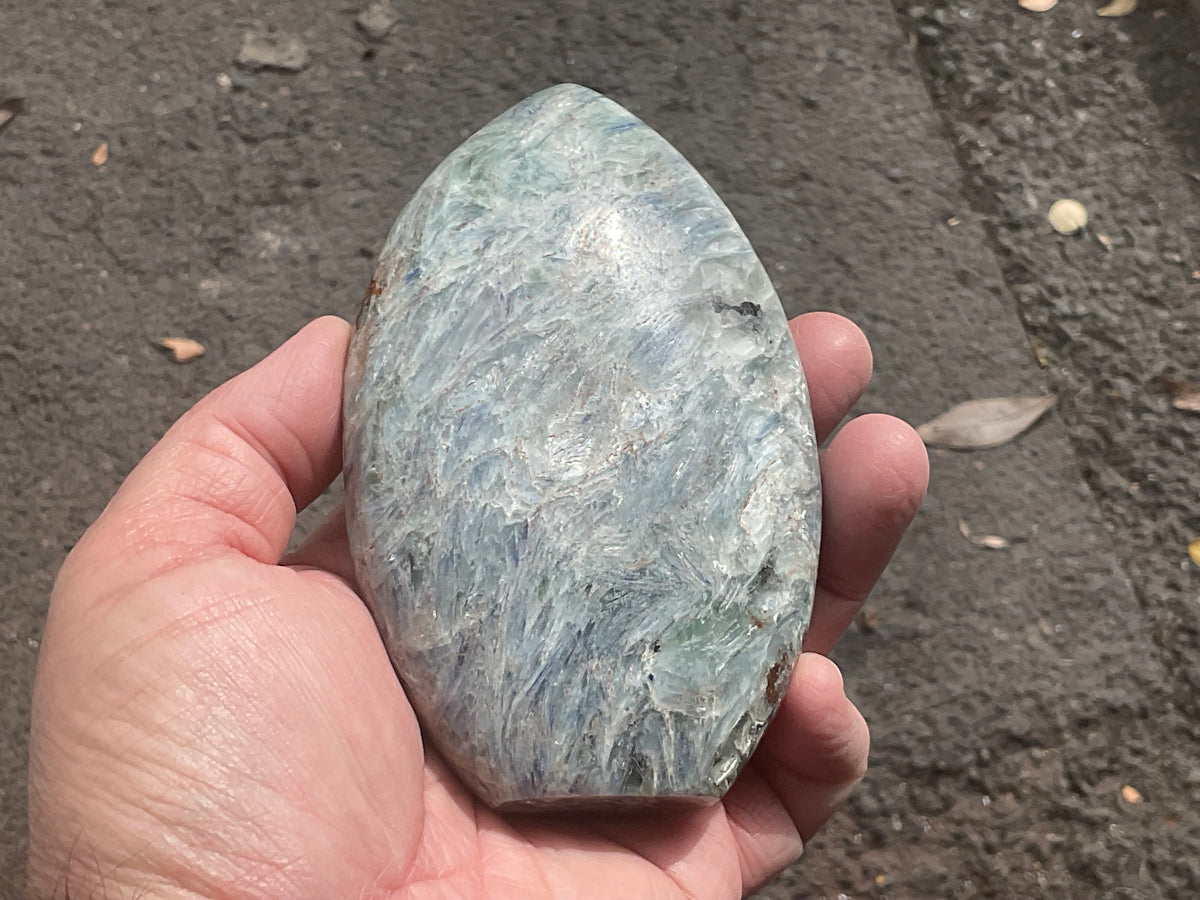 527g Polished Blue/Green Kyanite Teardrop Freeform 2B