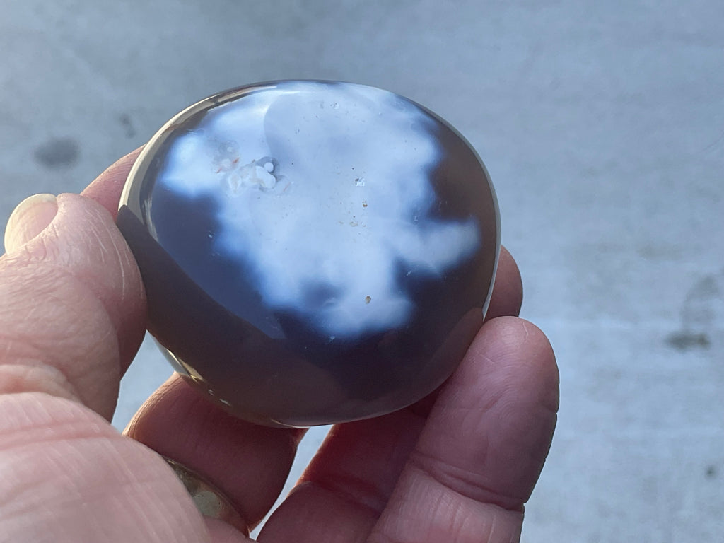 110g Orca Agate Palmstone 3C