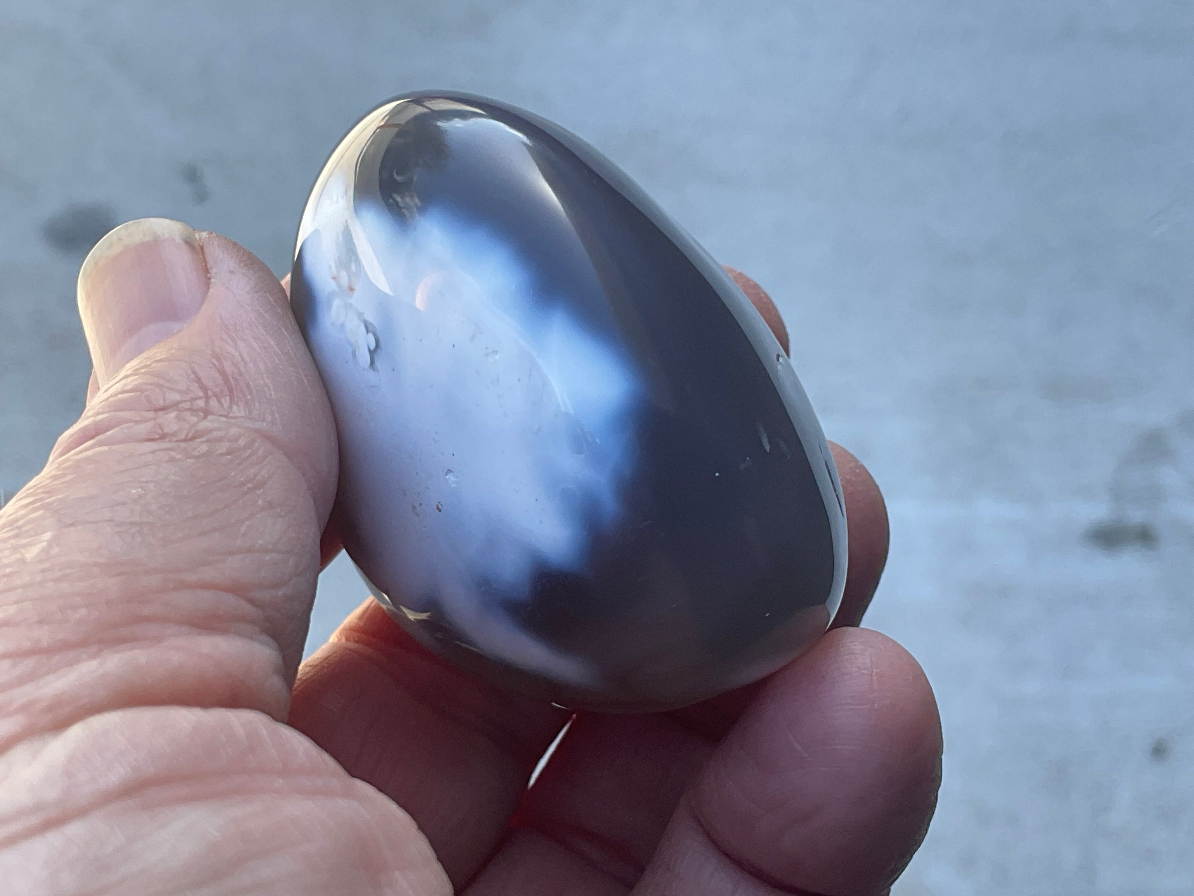 110g Orca Agate Palmstone 3C