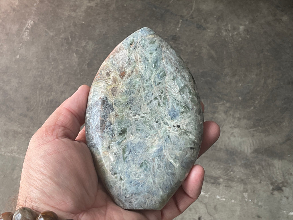635g Polished Blue/Green Kyanite Teardrop Freeform 2C