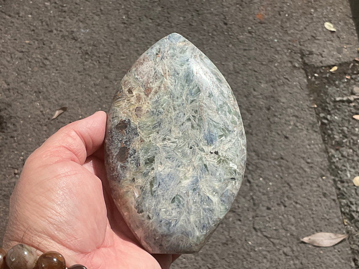 635g Polished Blue/Green Kyanite Teardrop Freeform 2C