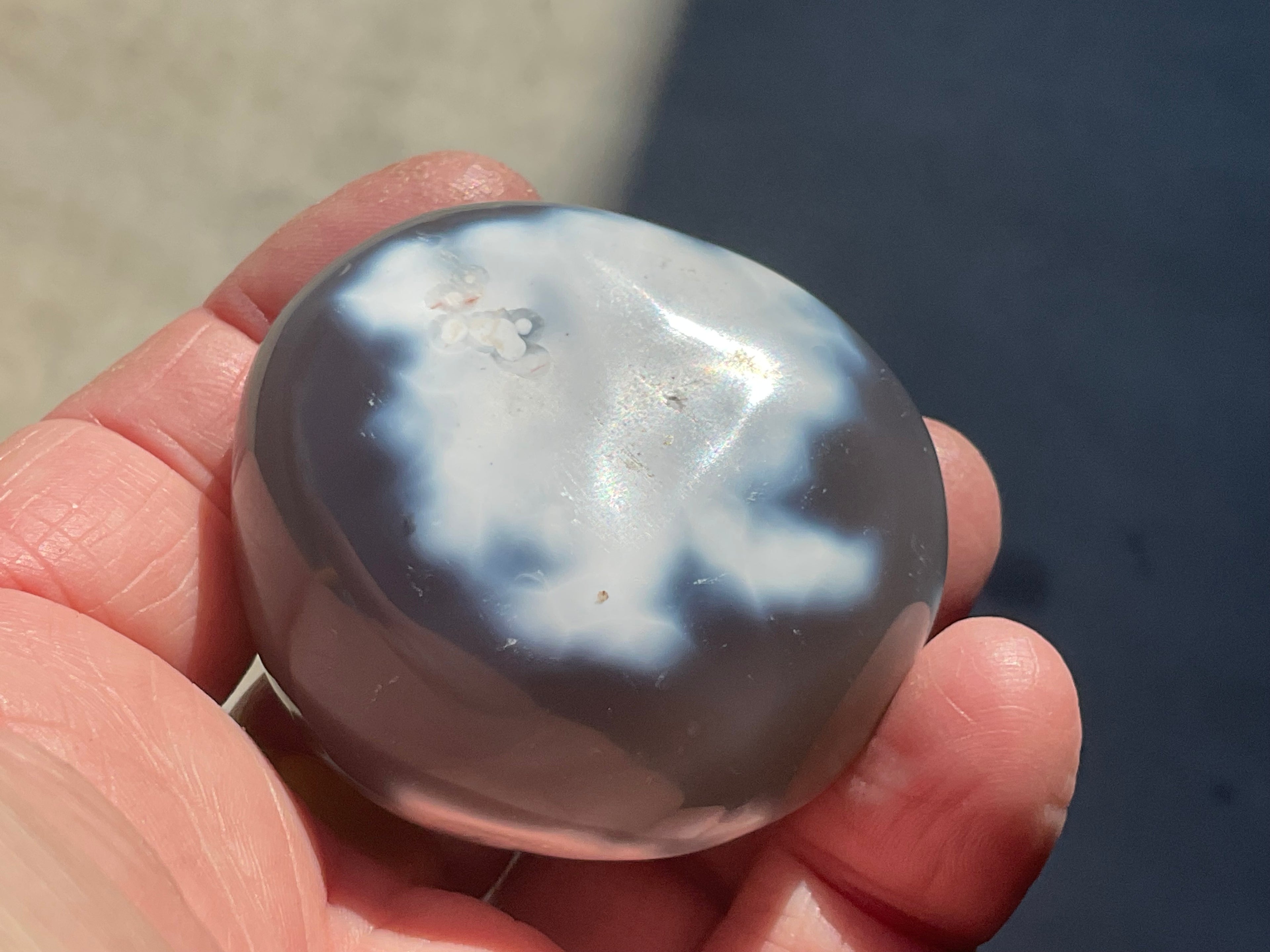 110g Orca Agate Palmstone 3C