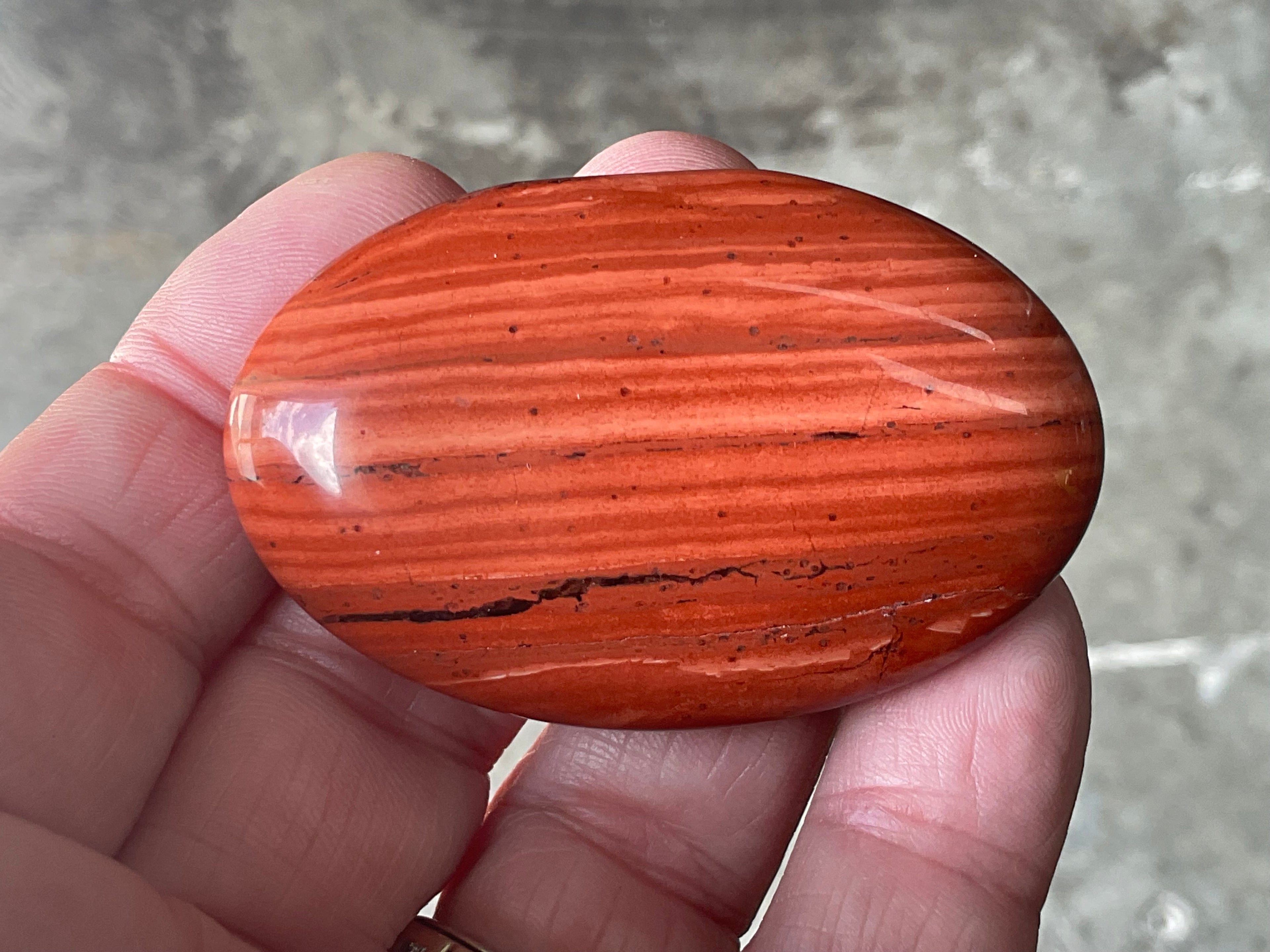 50g Red Jasper Palmstone 1A