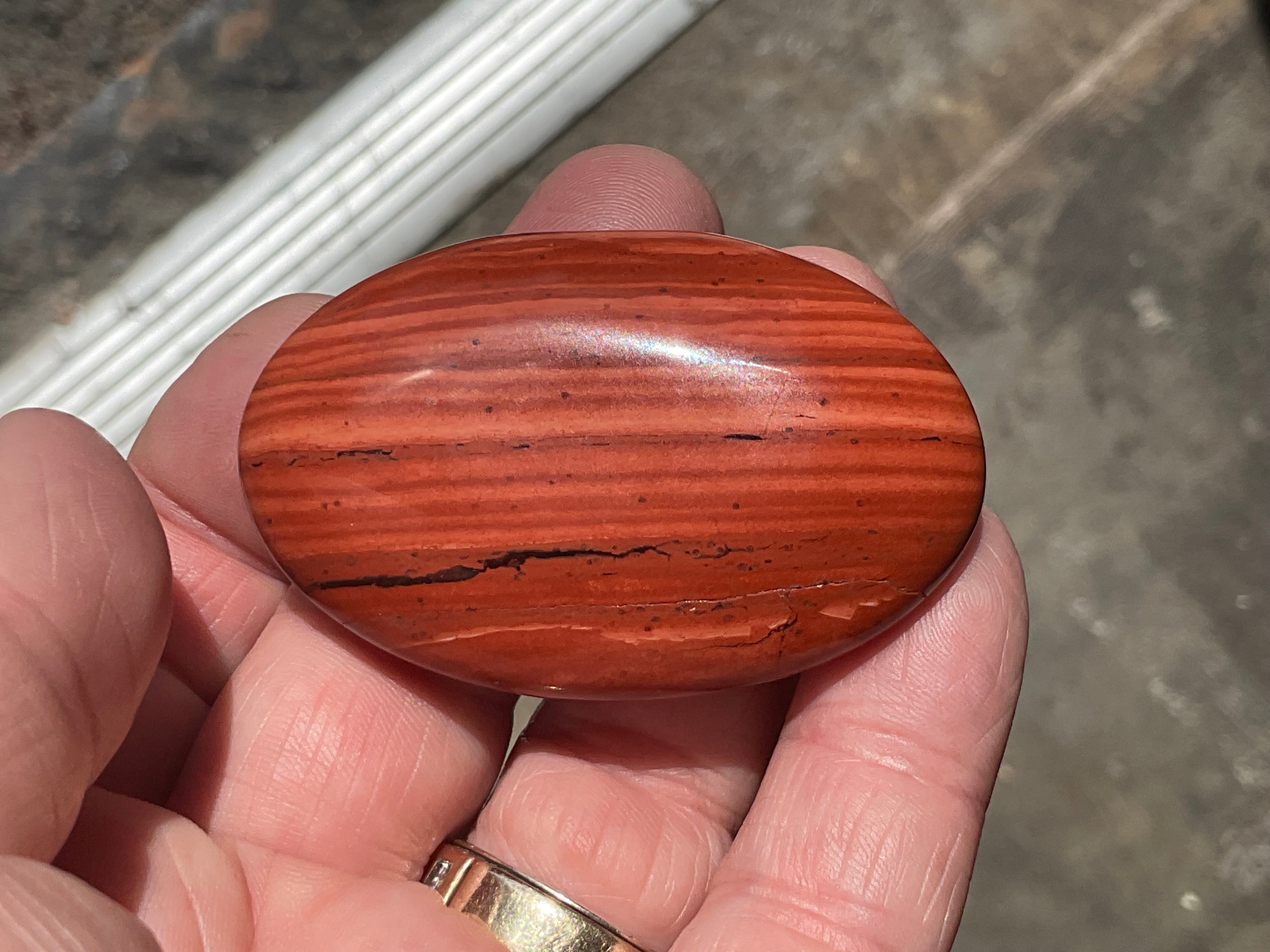 50g Red Jasper Palmstone 1A