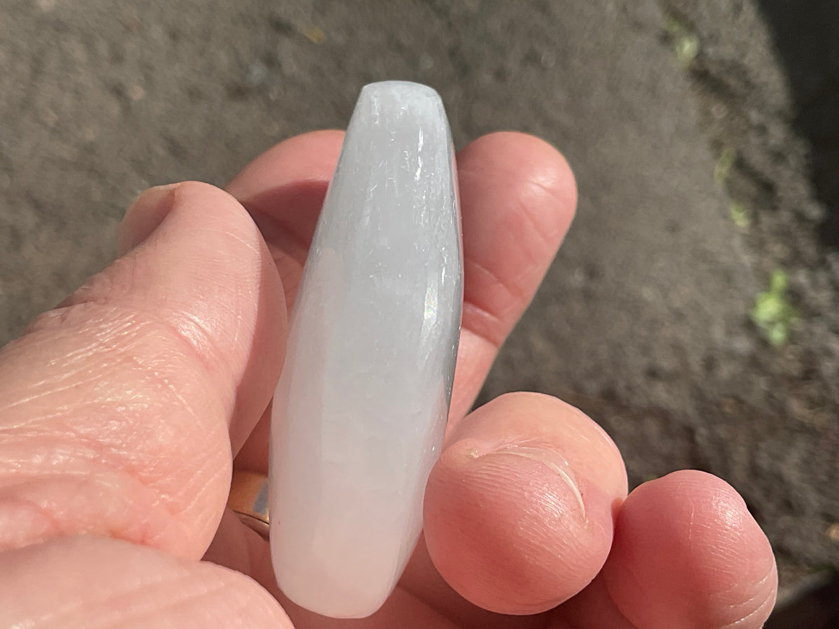 67g Selenite Palmstone 1C