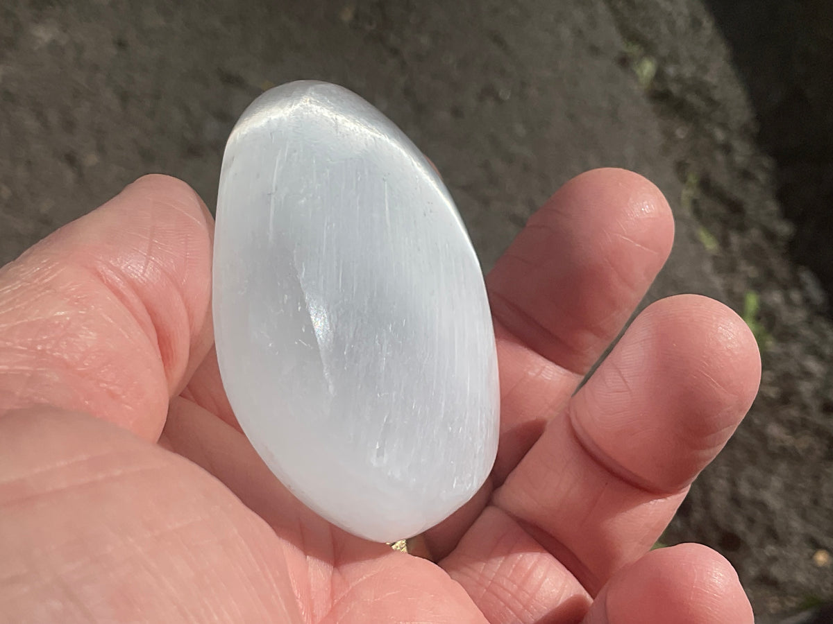 83g Selenite Palmstone 2A