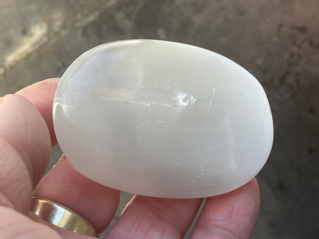 84g Selenite Palmstone 2B