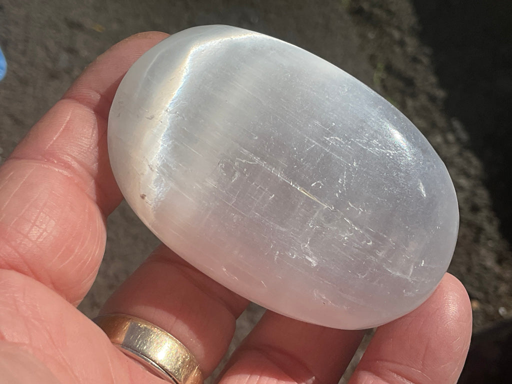 84g Selenite Palmstone 2B