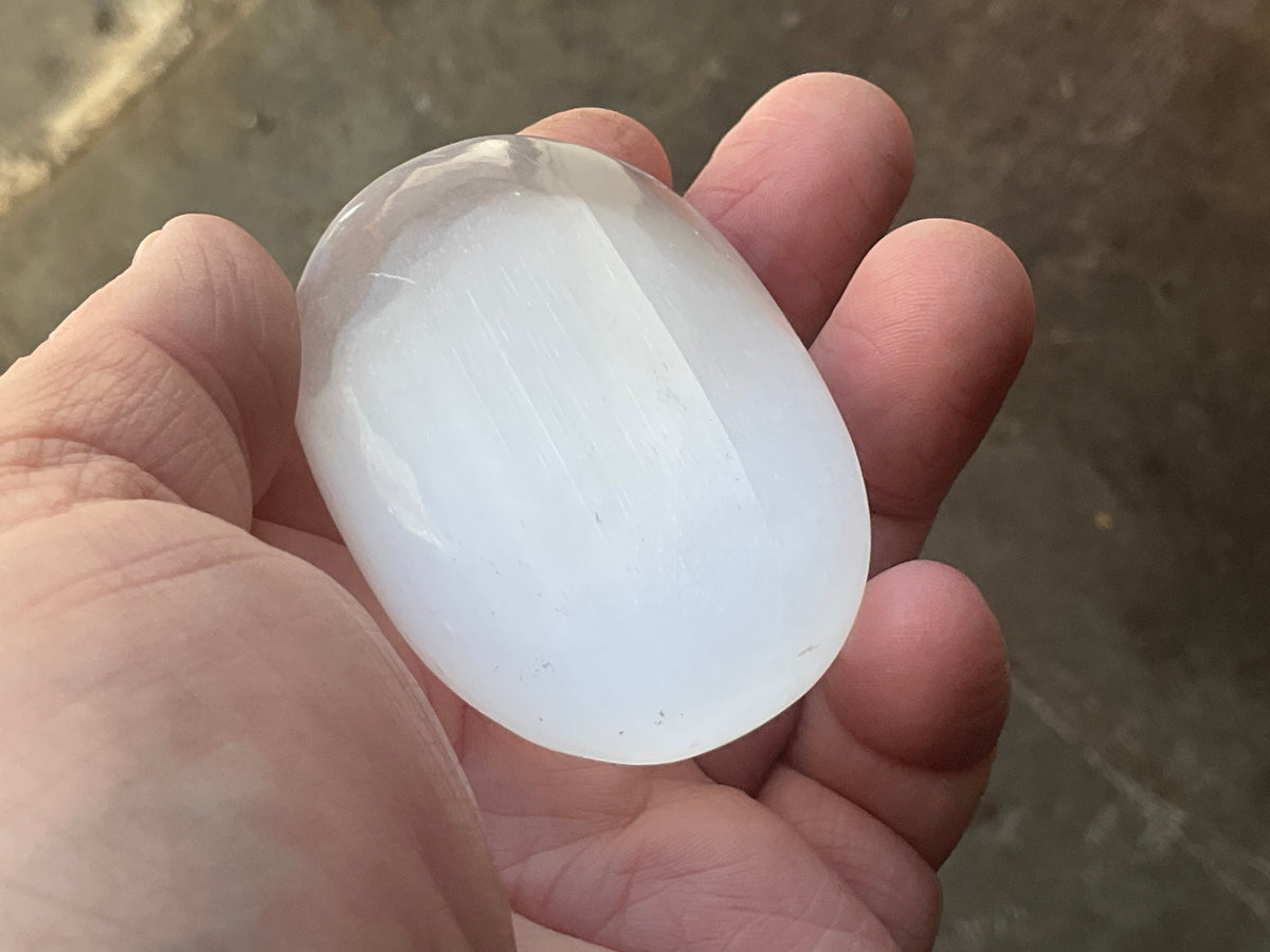88g Selenite Palmstone B