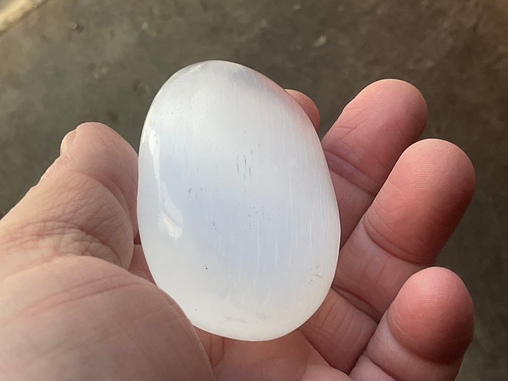 91g Selenite Palmstone C