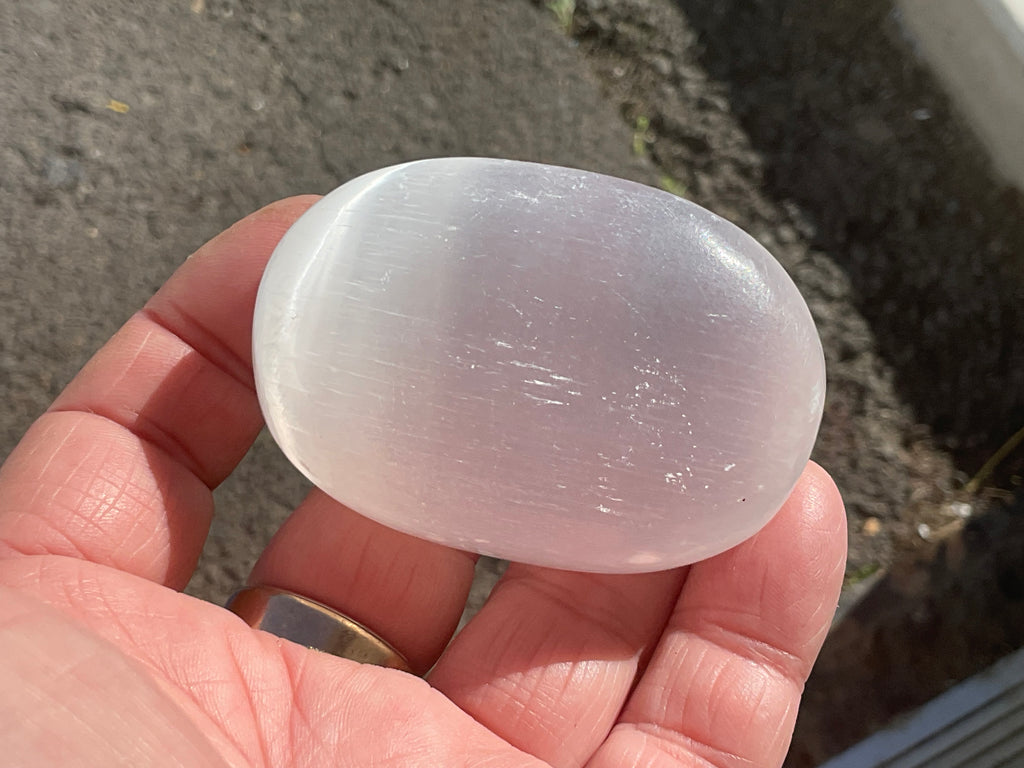 91g Selenite Palmstone C
