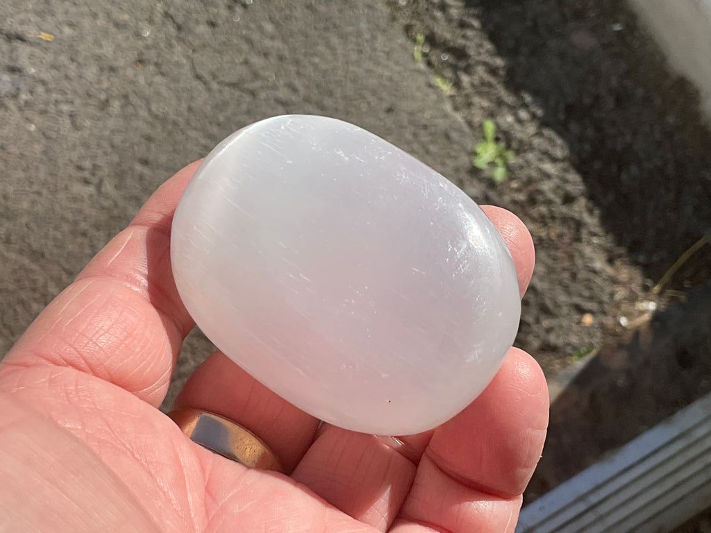 91g Selenite Palmstone C