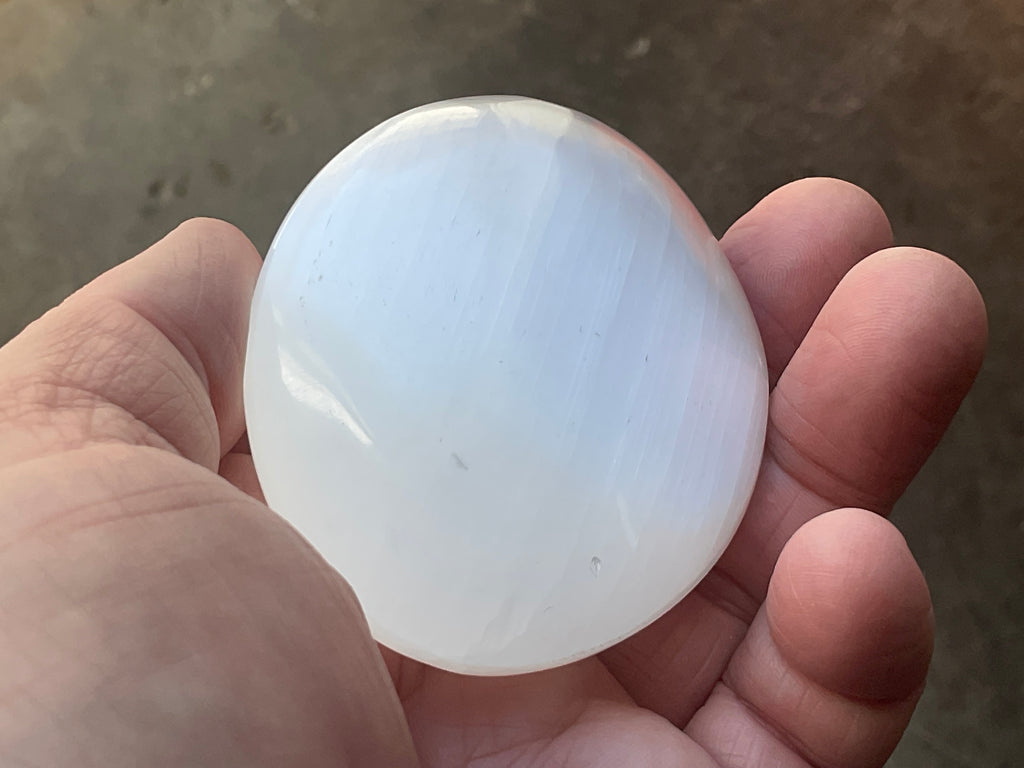 118g Selenite Palmstone 3C