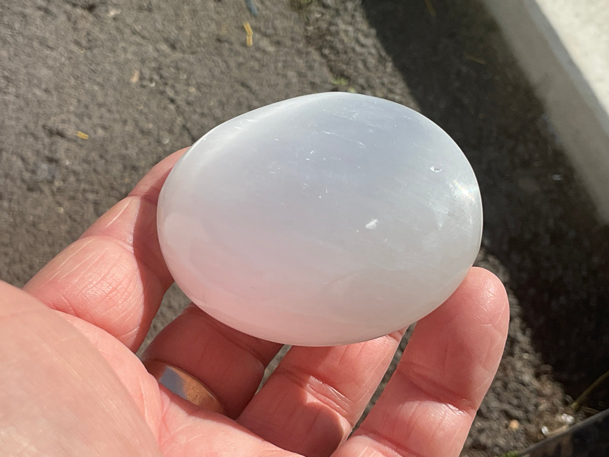 118g Selenite Palmstone 3C
