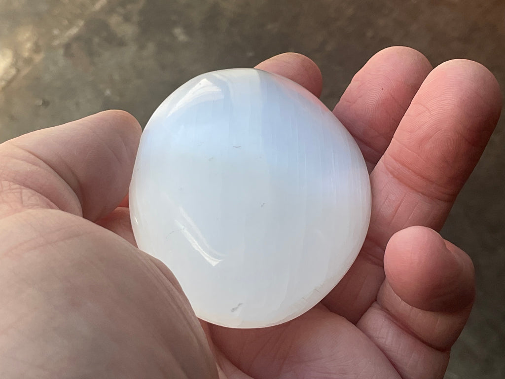 114g Selenite Palmstone 3D