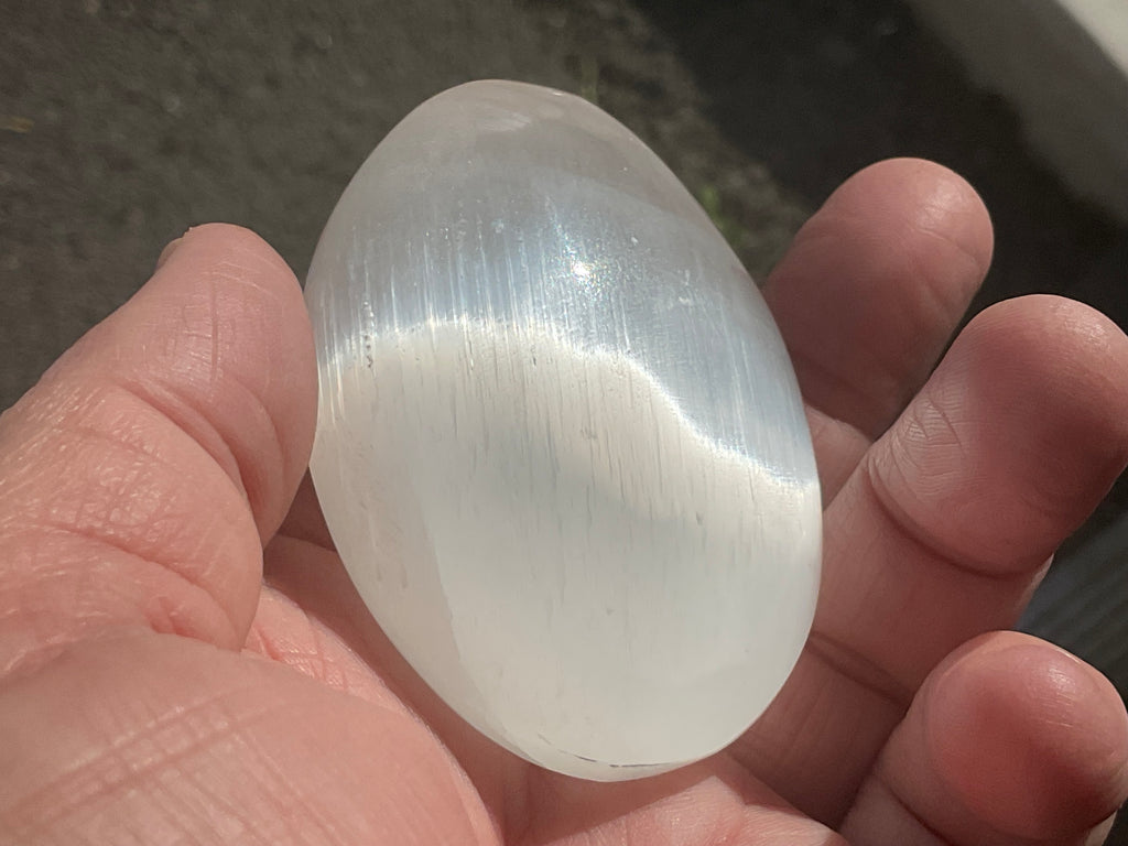 104g Selenite Palmstone 3E
