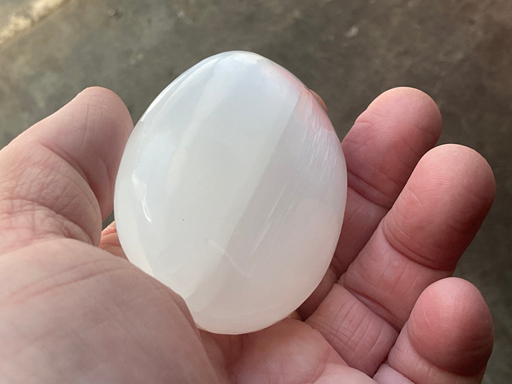 110g Selenite Palmstone 4D