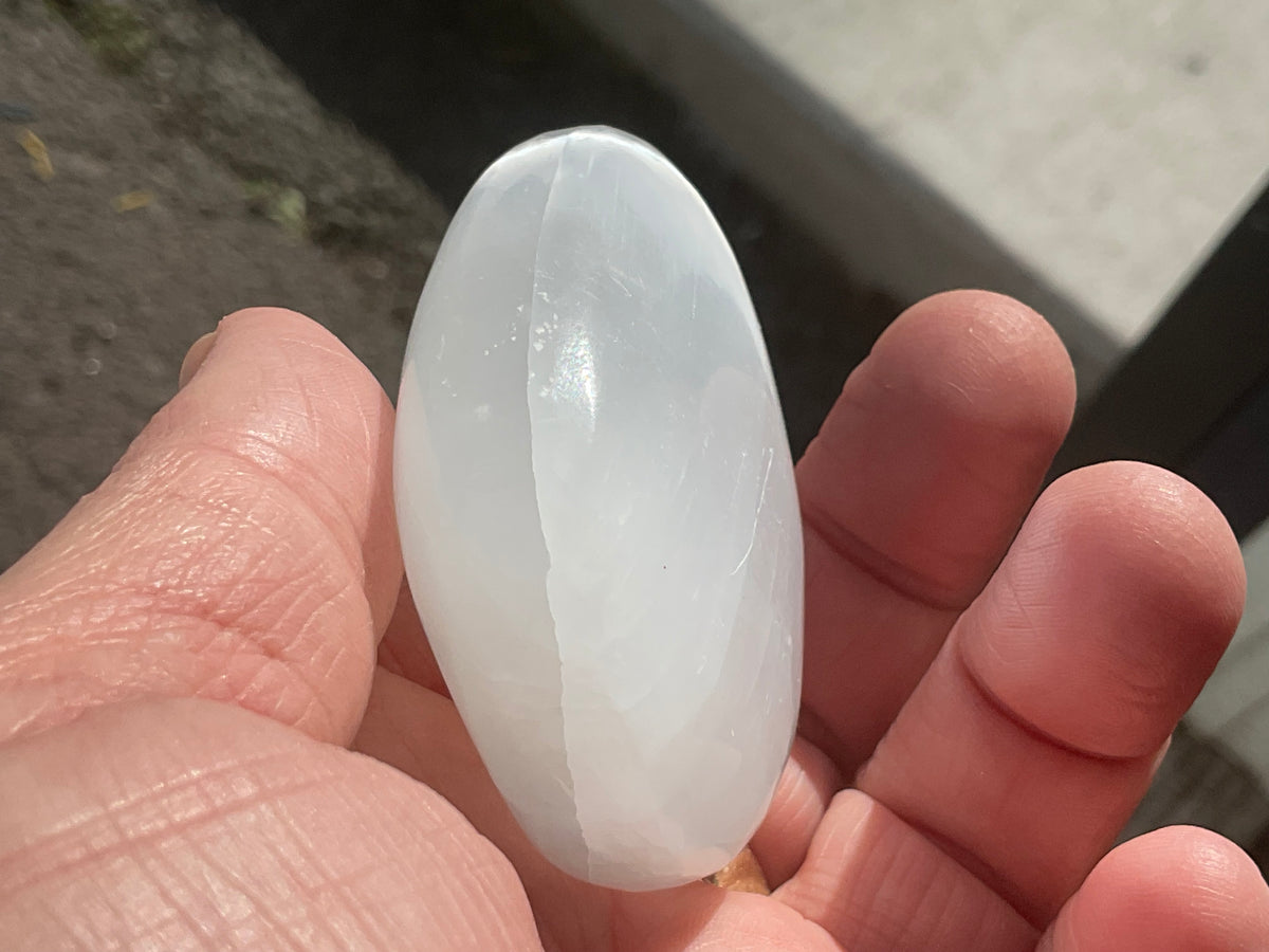 110g Selenite Palmstone 4D