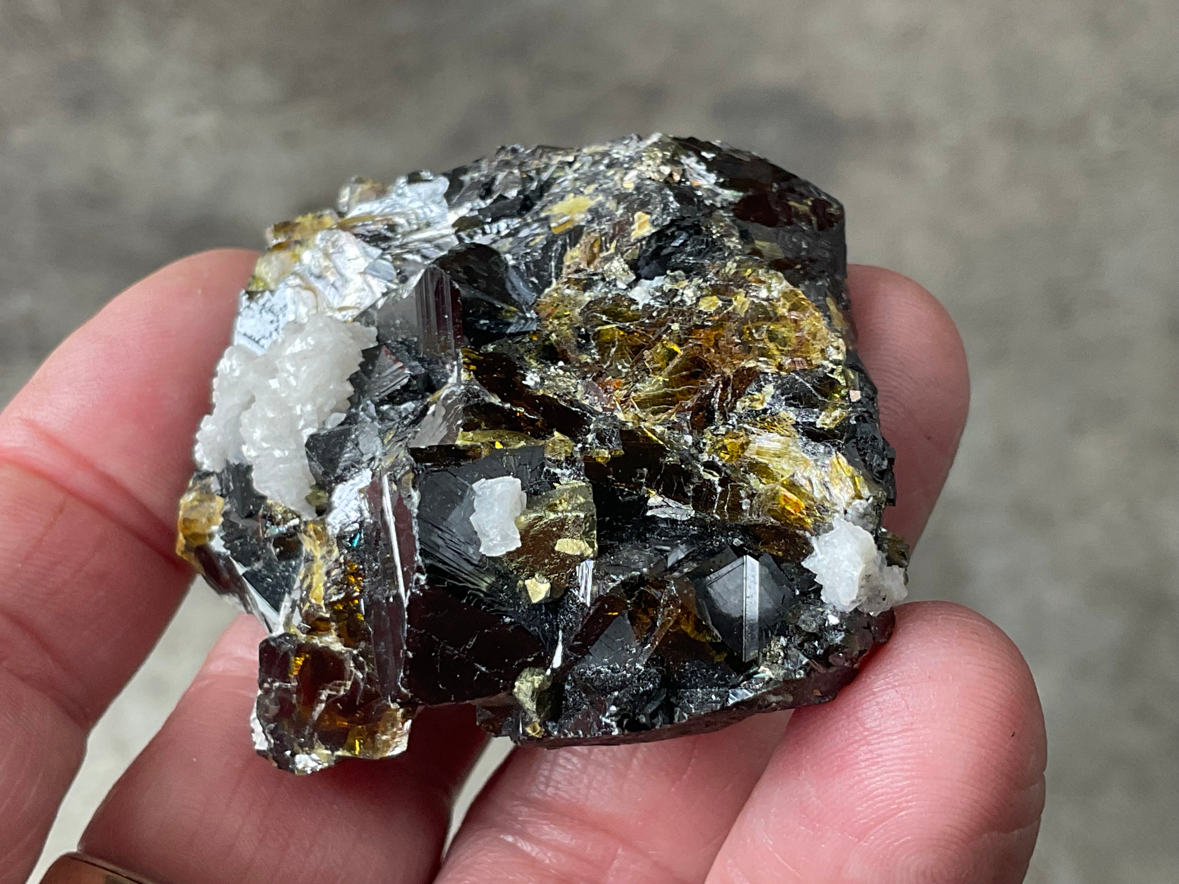 104g Chinese Marmatite Specimen 4B